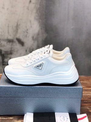 PRADA SNEAKER