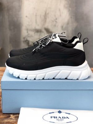 PRADA SNEAKER