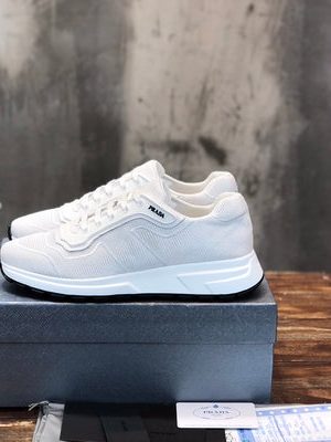 PRADA SNEAKER