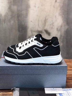 PRADA SNEAKER