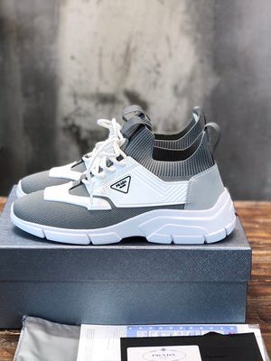 PRADA SNEAKER