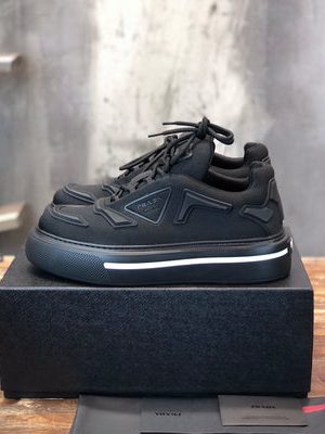 PRADA SNEAKER
