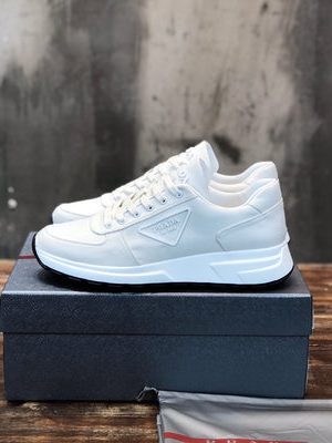 PRADA SNEAKER