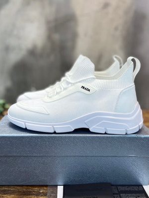 PRADA SNEAKER
