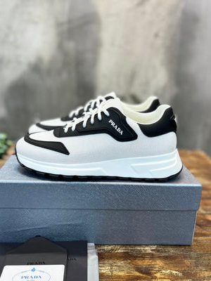 PRADA SNEAKER