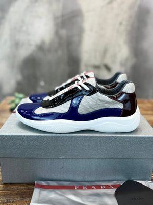 PRADA SNEAKER