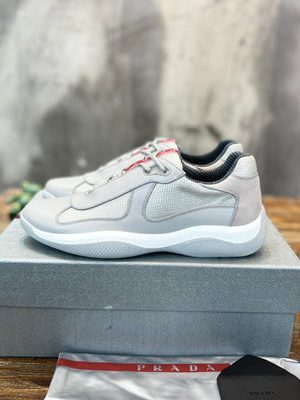 PRADA SNEAKER
