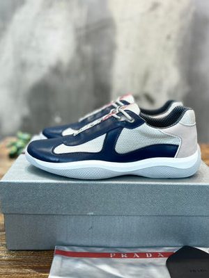 PRADA SNEAKER