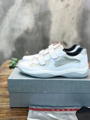 PRADA SNEAKER