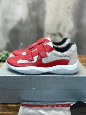 PRADA SNEAKER