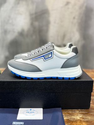 PRADA SNEAKER