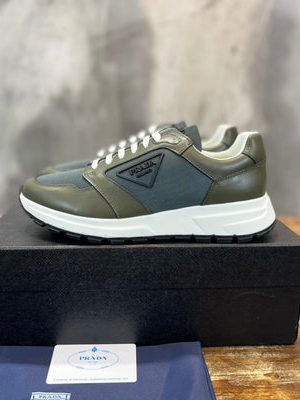 PRADA SNEAKER
