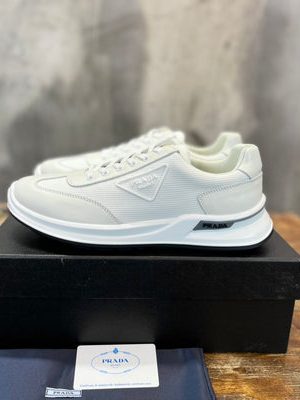 PRADA SNEAKER