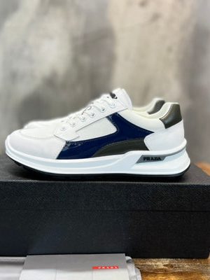 PRADA SNEAKER