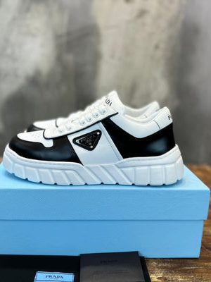 PRADA SNEAKER