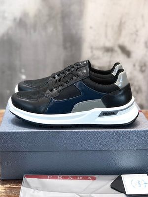 PRADA SNEAKER