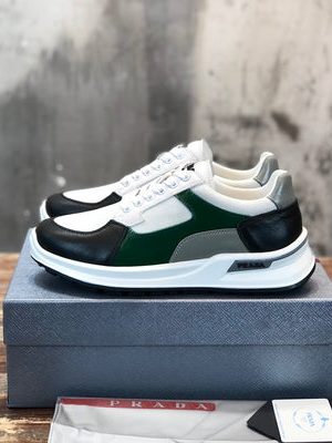 PRADA SNEAKER