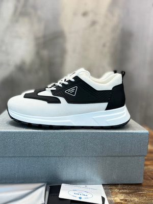 PRADA SNEAKER