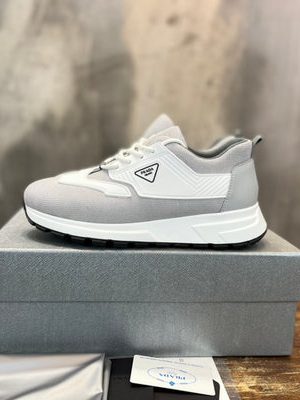 PRADA SNEAKER