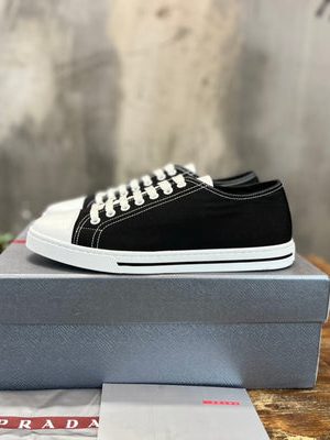 PRADA SNEAKER