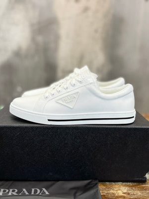 PRADA SNEAKER