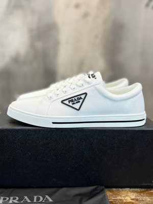PRADA SNEAKER