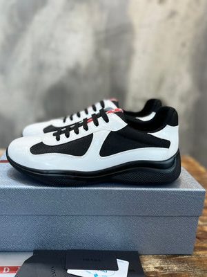 PRADA SNEAKER