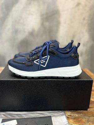 PRADA SNEAKER