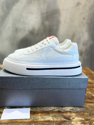 PRADA SNEAKER