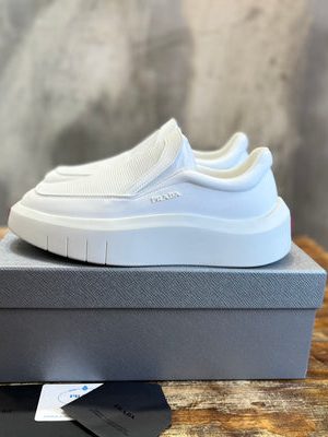 PRADA SNEAKER