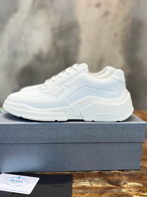 PRADA SNEAKER