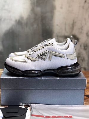 PRADA SNEAKER