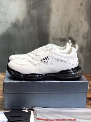 PRADA SNEAKER