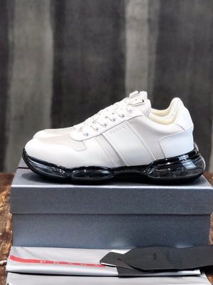 PRADA SNEAKER