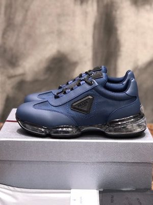 PRADA SNEAKER