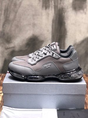 PRADA SNEAKER