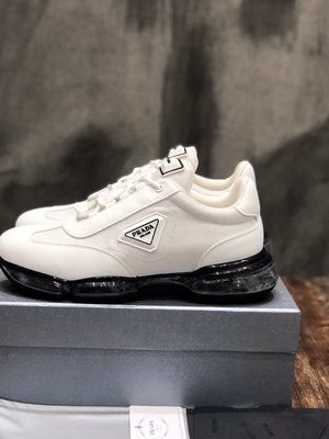 PRADA SNEAKER