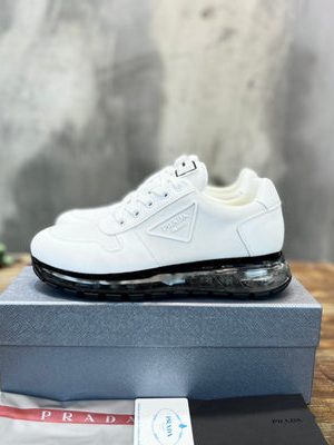 PRADA SNEAKER
