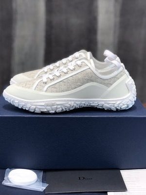 DIOR SNEAKER