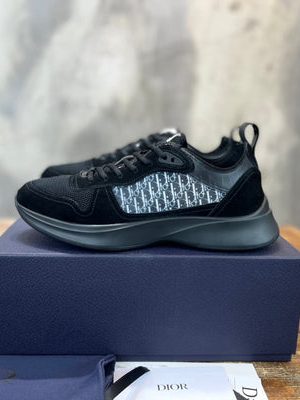 DIOR SNEAKER