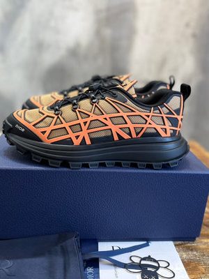 DIOR SNEAKER