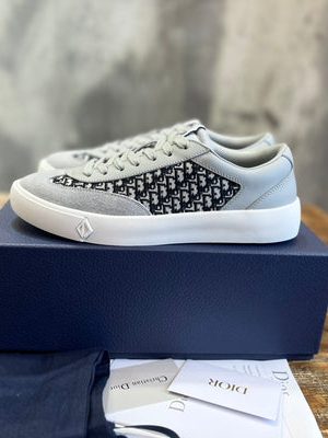 DIOR SNEAKER