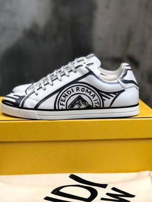 FENDI SNEAKER