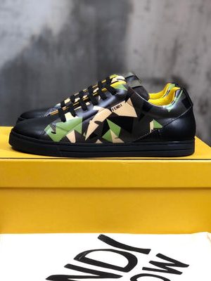 FENDI SNEAKER