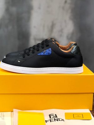 FENDI SNEAKER