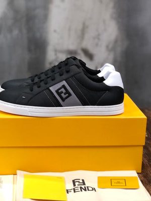 FENDI SNEAKER