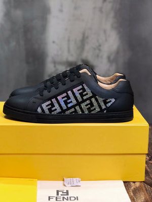 FENDI SNEAKER