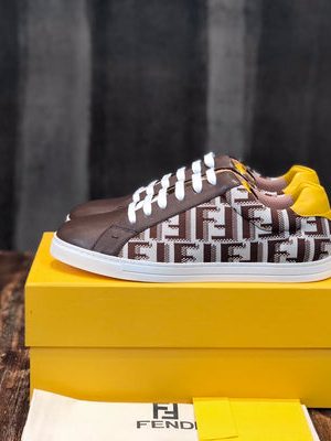 FENDI SNEAKER