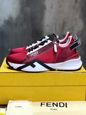 FENDI SNEAKER