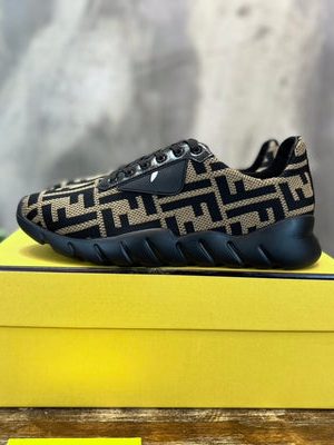FENDI SNEAKER